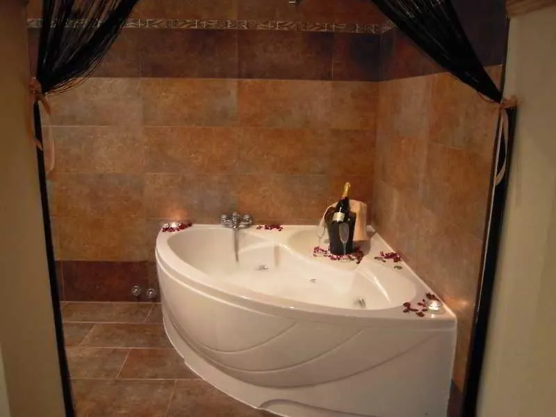 Hostal Temático El Cid Fuengirola Spagna