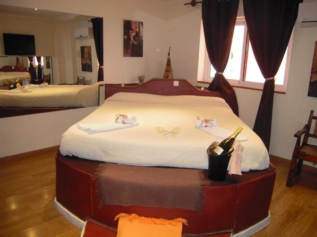 Affittacamere Hostal Temático El Cid Fuengirola