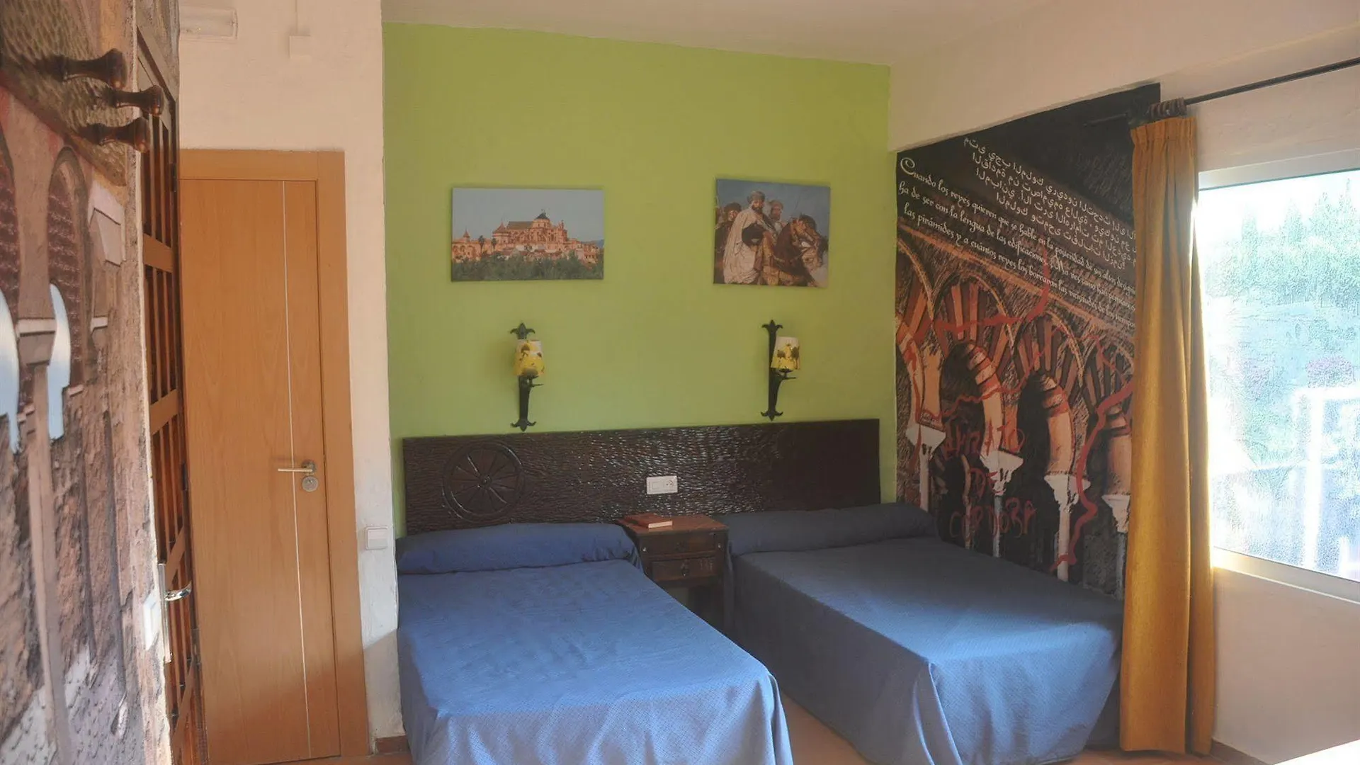 Hostal Temático El Cid Fuengirola