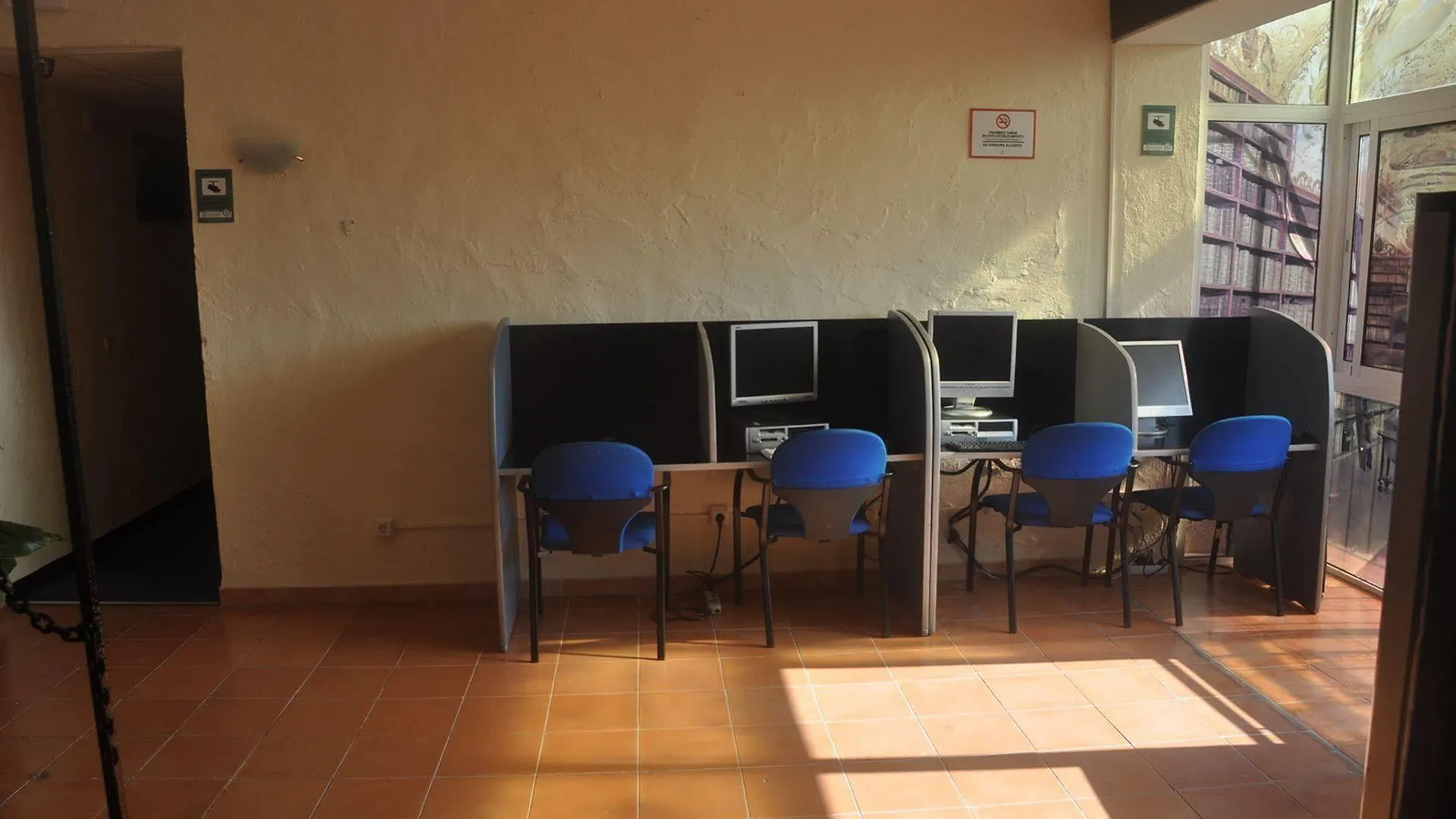 Hostal Temático El Cid Fuengirola Affittacamere